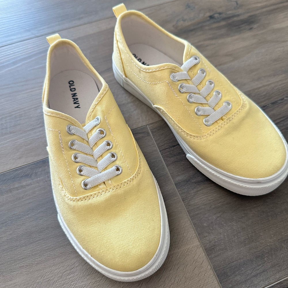 Girls Shoes, size 1
